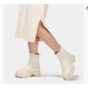 Bacia Chelsea Cream Leather Chunky Sole Ankle Boots With Ribbed Elastic Sides
